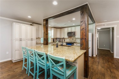 Welcome to 3701 Waldron Road! This renovated 3 bedroom, 2 - photo 14