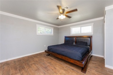 Welcome to 3701 Waldron Road! This renovated 3 bedroom, 2 - photo 21