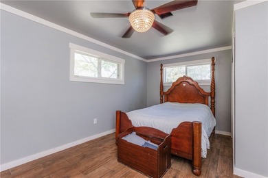 Welcome to 3701 Waldron Road! This renovated 3 bedroom, 2 - photo 25