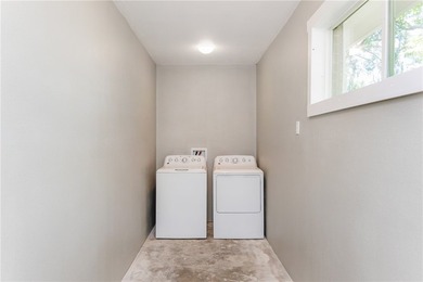 Welcome to 3701 Waldron Road! This renovated 3 bedroom, 2 - photo 34