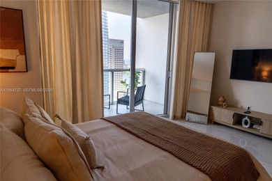 SPACIOUS AND BRIGHT STUDIO AT ICON BRICKELL TOWER ONE. WELL