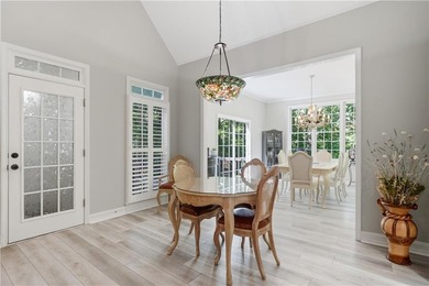 Welcome home to a stunning, fully updated 4-bedroom, 3.5-bath - photo 18