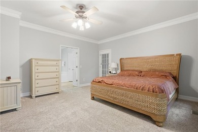 Welcome home to a stunning, fully updated 4-bedroom, 3.5-bath - photo 31