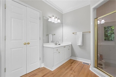 Welcome home to a stunning, fully updated 4-bedroom, 3.5-bath - photo 41