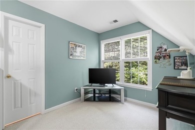Welcome home to a stunning, fully updated 4-bedroom, 3.5-bath - photo 45