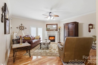 Some houses you have to sell. This one starts selling itself - photo 2
