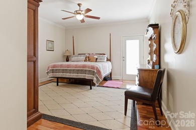 Some houses you have to sell. This one starts selling itself - photo 4