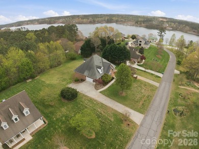 Some houses you have to sell. This one starts selling itself - photo 5