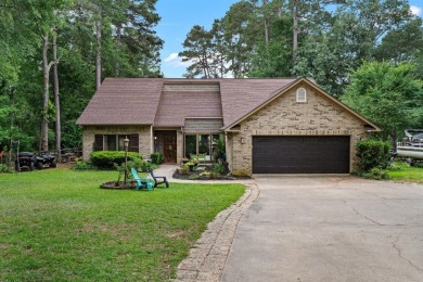 Private Lakehouse Retreat with Swimming Pool, and Deck - photo 7