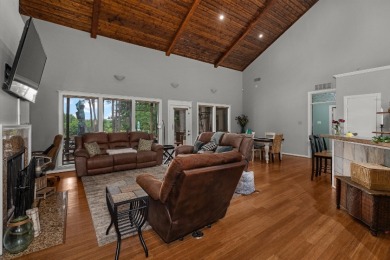 Private Lakehouse Retreat with Swimming Pool, and Deck - photo 11
