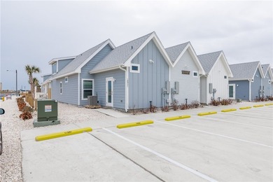 Gorgeous, well appointed townhome on the entrance to Access Road - photo 5