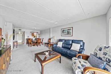 Introducing a move in ready condo... in the heart of Melbourne - photo 6