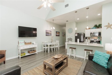 Gorgeous, well appointed townhome on the entrance to Access Road - photo 7