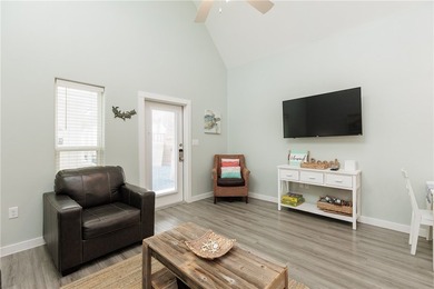 Gorgeous, well appointed townhome on the entrance to Access Road - photo 9