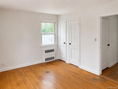HANDYMAN SPECIAL! IF YOU'VE BEEN WAITING FOR A HOME WITH - photo 11