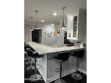 Seller will be open to negotiating current assessment. Location! - photo 11