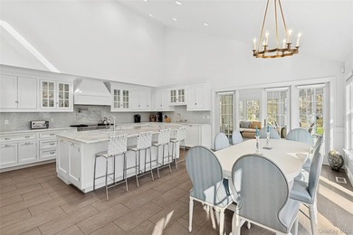 Welcome to 8 East Ridge Ct Westhampton. Set at the end of a - photo 12