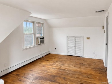 HANDYMAN SPECIAL! IF YOU'VE BEEN WAITING FOR A HOME WITH - photo 15