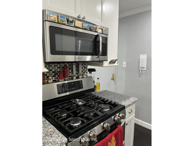 Seller will be open to negotiating current assessment. Location! - photo 17