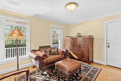 Welcome to 8 East Ridge Ct Westhampton. Set at the end of a - photo 18