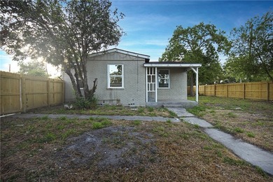 Over 2400 Sqare feet!!! Pictures do no justice to this home - photo 1