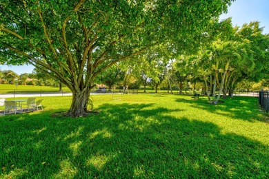 Welcome to your coastal sanctuary! This stunning single-family - photo 39