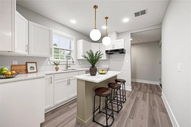 Over 2400 Sqare feet!!! Pictures do no justice to this home - photo 10