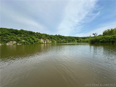 Lake of the Ozarks Acreage For Sale in Edwards Missouri
