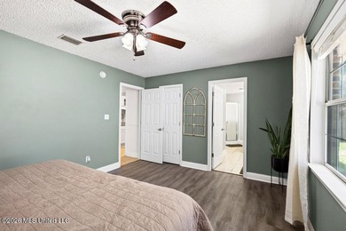 Welcome HOME! This well-maintained 3-bedroom, 2-bath home offers - photo 17