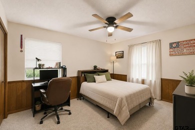 Tucked inside the gated golf and lake community of Hideaway and - photo 24