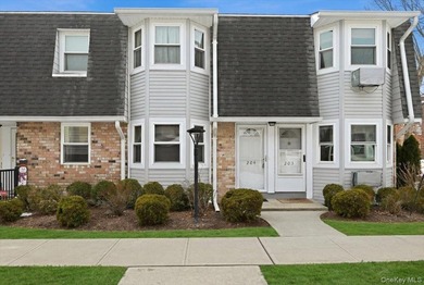 Welcome to your slice of paradise! This fabulous corner-unit - photo 4