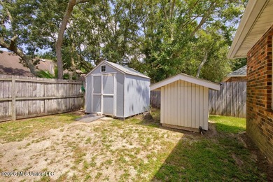 Welcome HOME! This well-maintained 3-bedroom, 2-bath home offers - photo 29