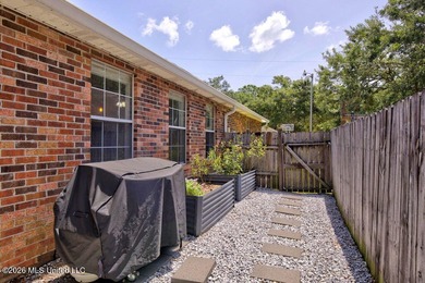 Welcome HOME! This well-maintained 3-bedroom, 2-bath home offers - photo 32