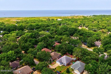 Welcome HOME! This well-maintained 3-bedroom, 2-bath home offers - photo 36