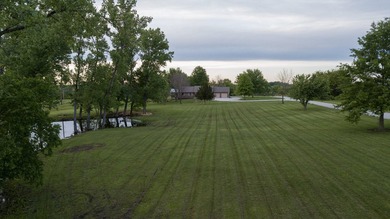 This well-maintained 3-bedroom, 3.5-bath ranch-style home offers - photo 38