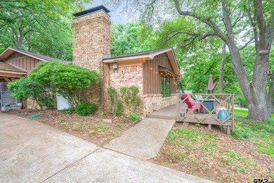 Tucked inside the gated golf and lake community of Hideaway and - photo 40