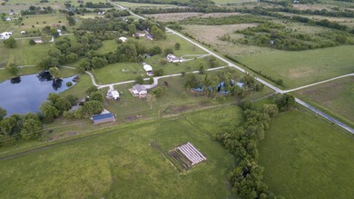This well-maintained 3-bedroom, 3.5-bath ranch-style home offers - photo 42