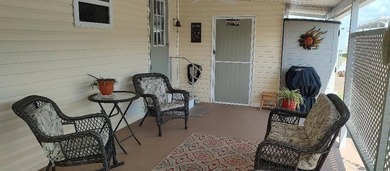 THIS FABULOUS HOME IS OFFERING 3 BEDROOMS, AND 1 AND A HALF - photo 6