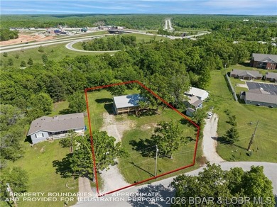 Completely rebuilt from the ground up, 5-bed, 3-bath home in - photo 47