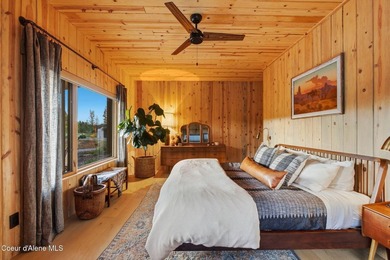Designed by Dwell Magazine-featured Waechter Architecture and a - photo 6