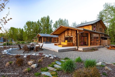 Designed by Dwell Magazine-featured Waechter Architecture and a - photo 9