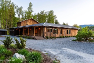 Designed by Dwell Magazine-featured Waechter Architecture and a - photo 10