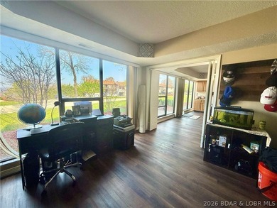 Wake up to shimmering LAKE VIEWS and sunlight pouring through - photo 18