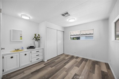 ** Recently Updated Spacious ** 2 bedroom, 2 bath Home is - photo 22