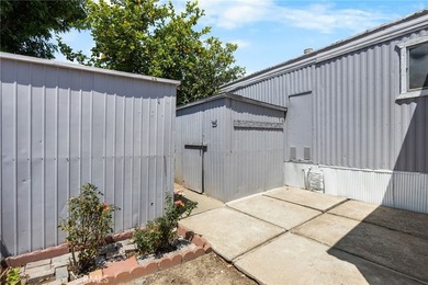 ** Recently Updated Spacious ** 2 bedroom, 2 bath Home is - photo 31