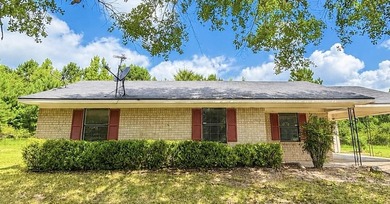 Lake O The Pines Home Active Under Contract in Ore City Texas