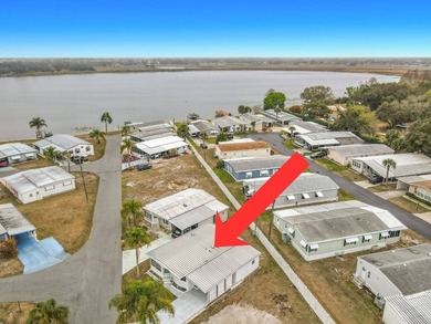 Lake Gross Home For Sale in Winter Haven Florida
