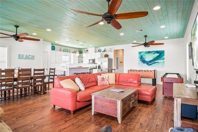 Welcome to your Gulf Coast escape! Nestled in the desirable - photo 3