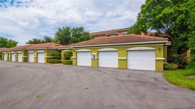 Welcome to your dream condo! This 3bd, 2ba condo features a - photo 13