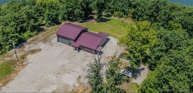 Spacious 1.20 acres and 80' of lakefront in a reg no wake cove - photo 38